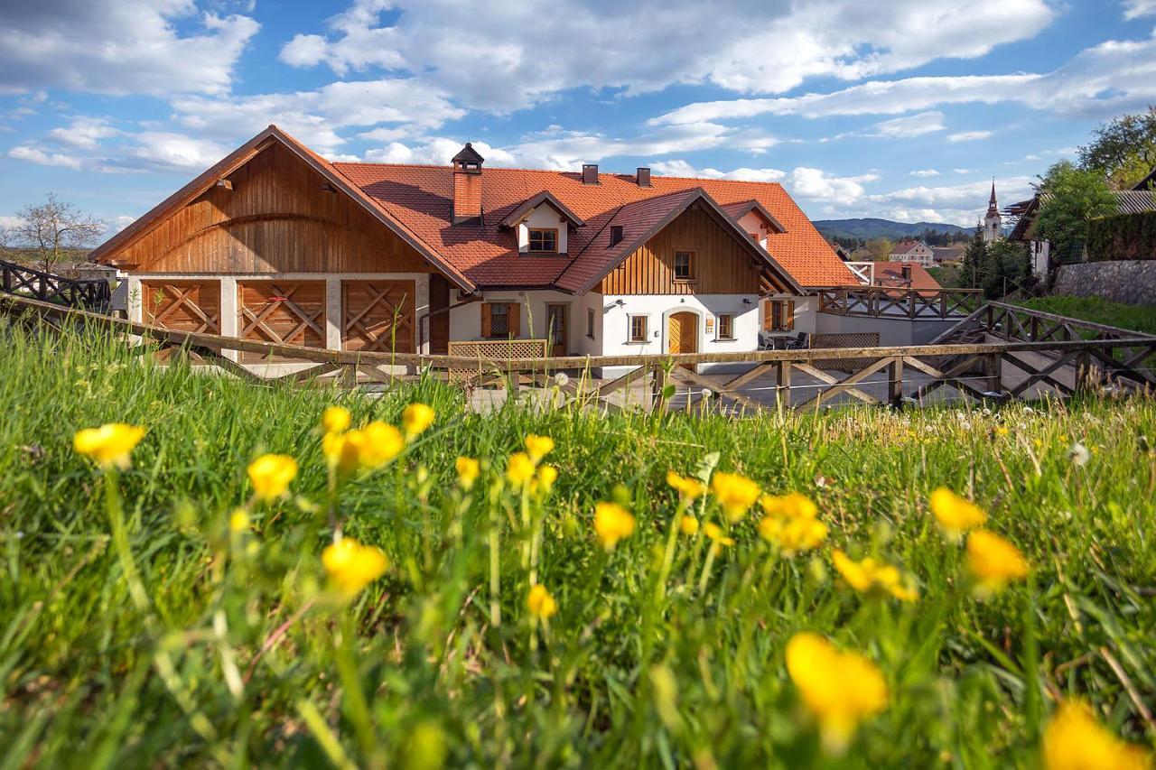 Apartments Tourist Farm Matijovc Naklo Esterno foto
